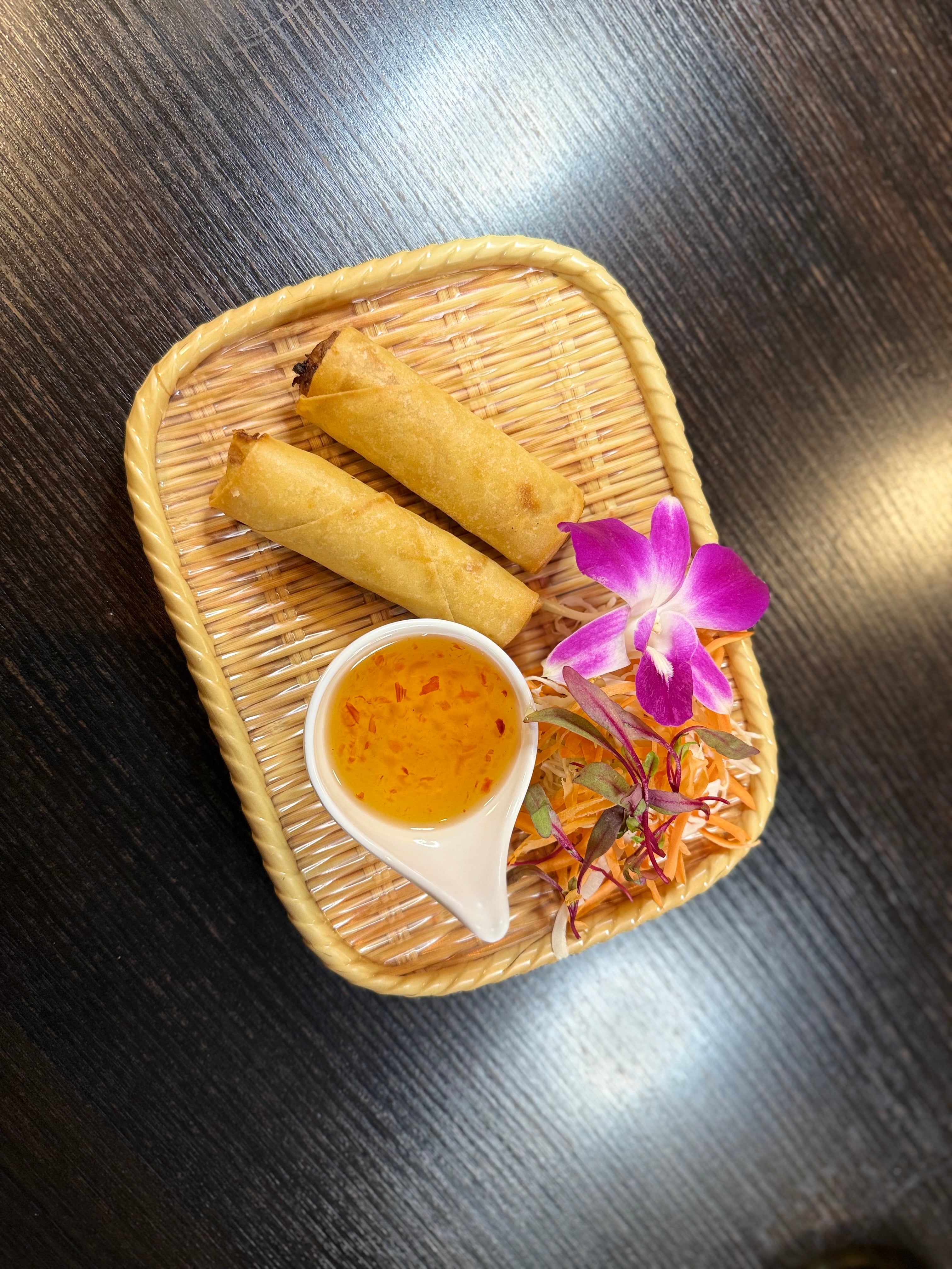 002. Crispy Veggies Roll (2)